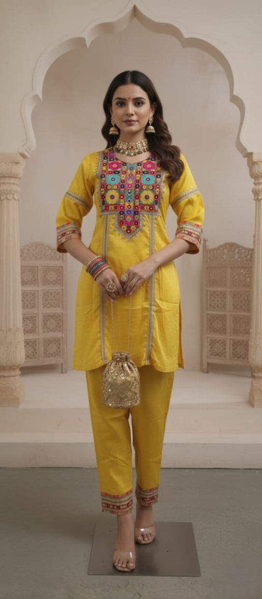 Mehfil Muse Mirror Kurta Set