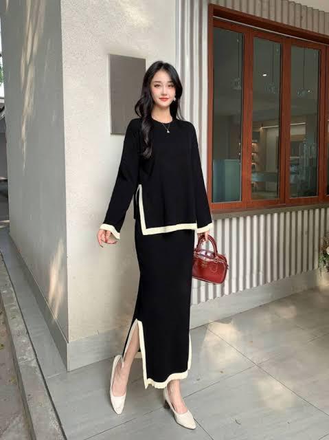 WOOLEN SKIRT SET